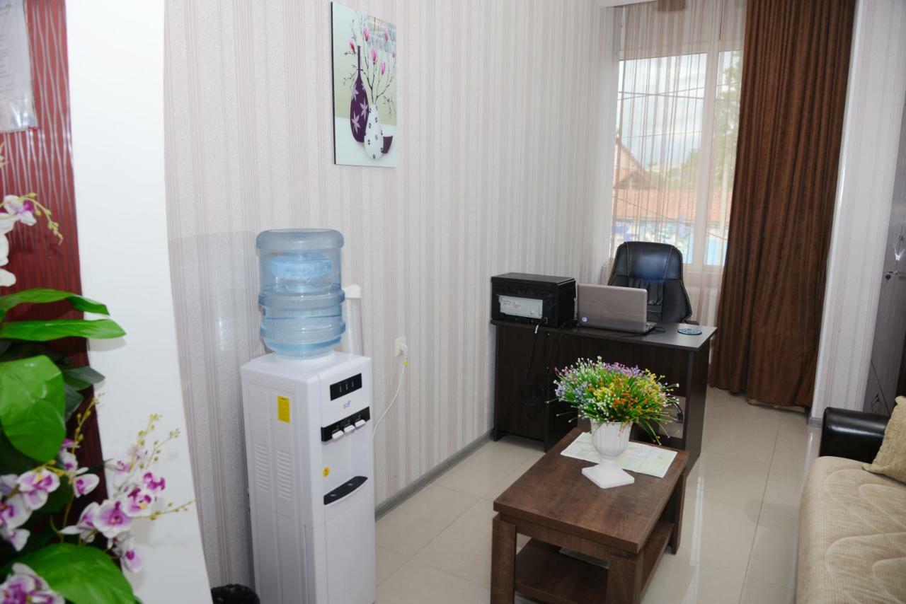 Hotel Like Akhaltsikhe  Bagian luar foto